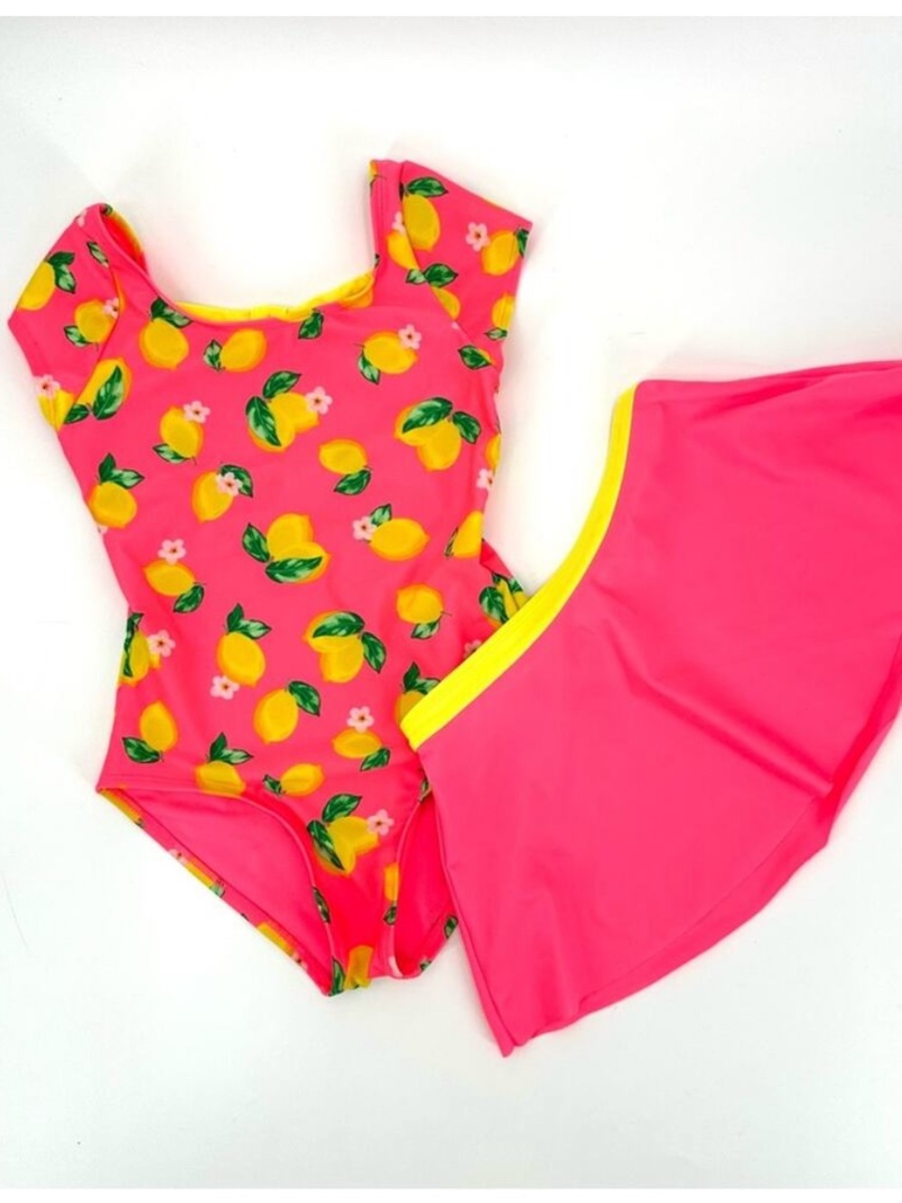 Cat & Jack lemon one piece swim suit with matching skirt Size M 7/8